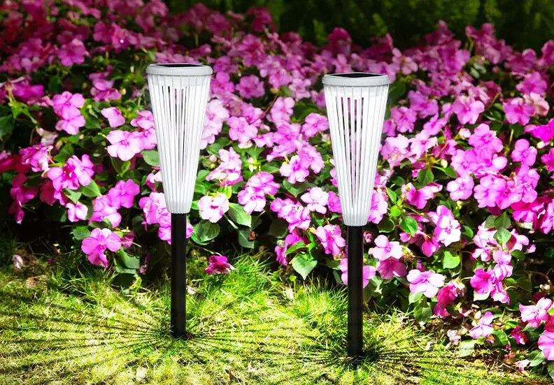 Wasserdichtes Solargartenlicht für Rasenfläche Landschaft Gemeinschaft Villa Blumendekoration