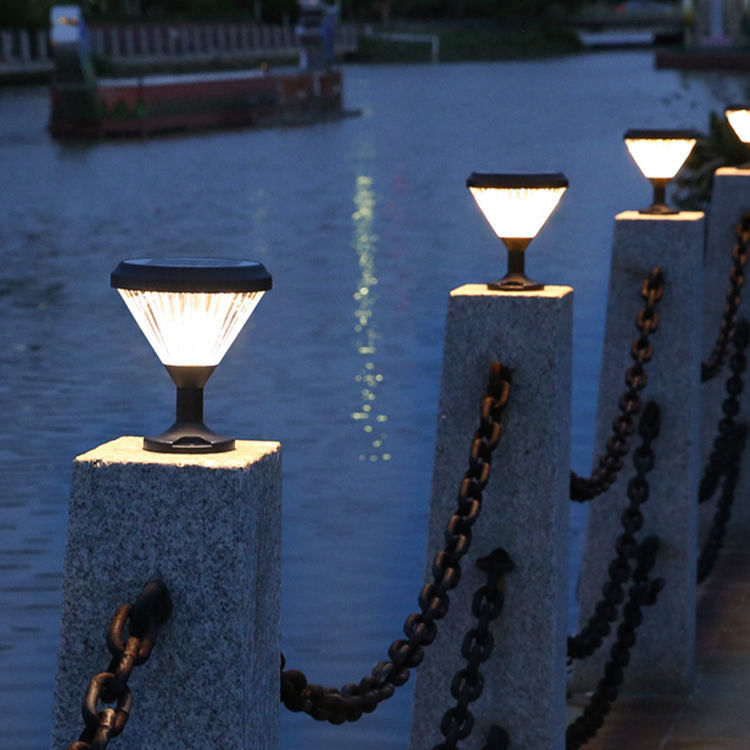 Aluminium-PC-Material Solar-betriebenen Zaun Post Cap Lichter mit Leuchten für Garten-Tor 2-