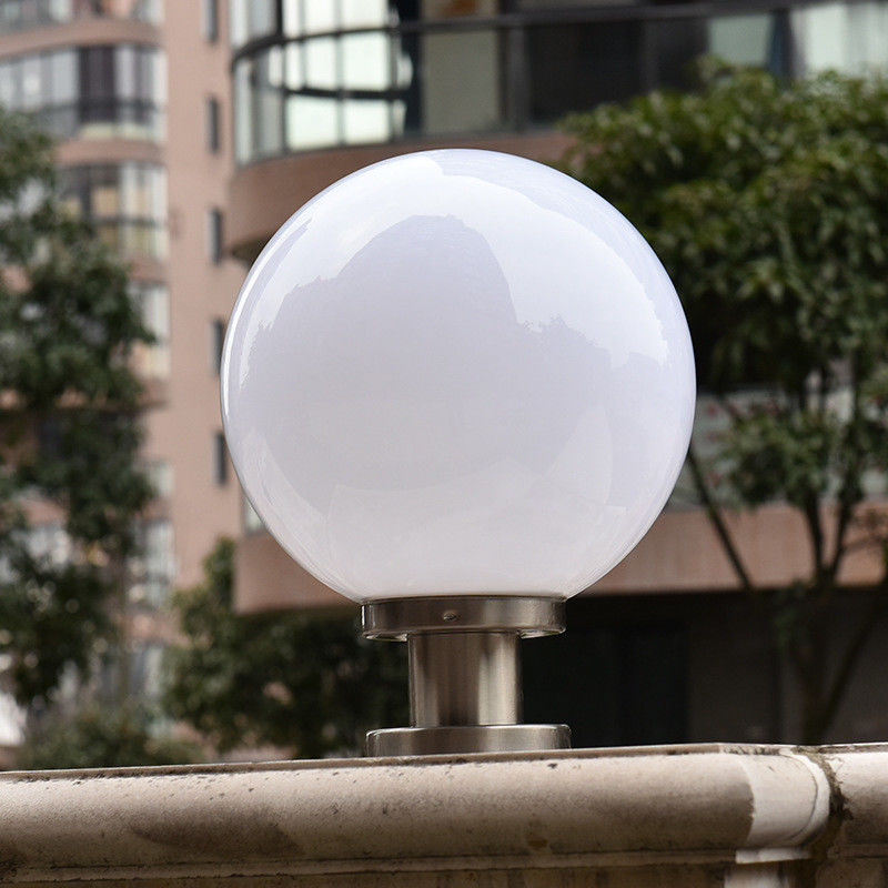 360° Winkel des Strahls Runder Kunststoff Solarzaun Post Lichter mit Fernzähler und 3 Farben