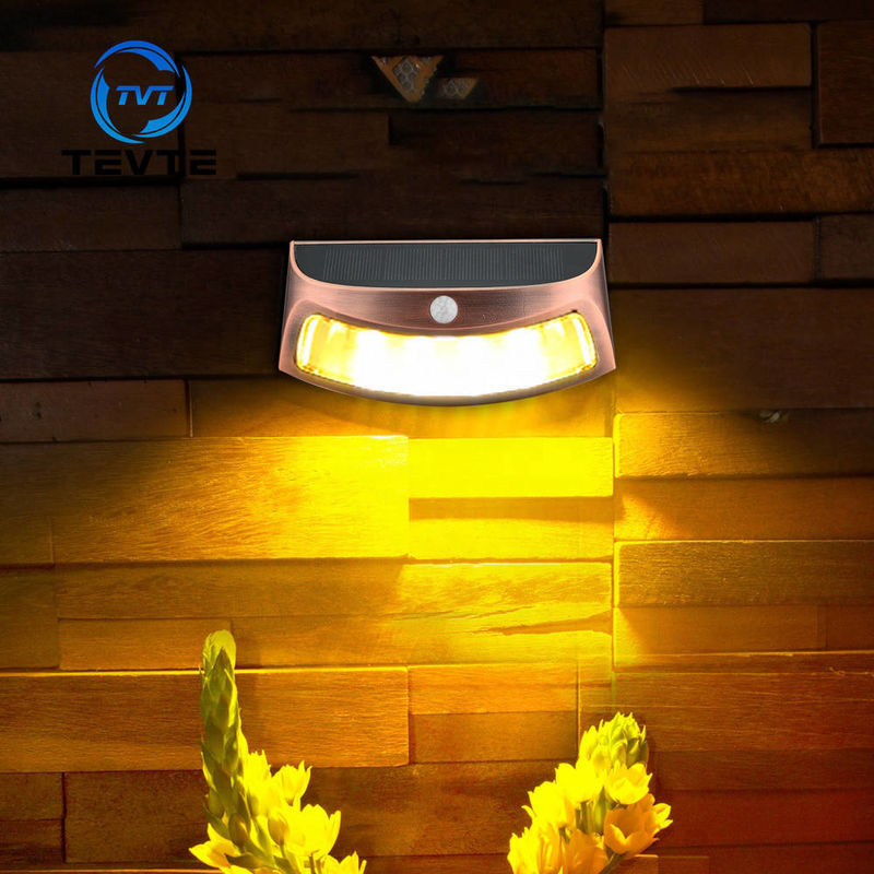 IP65 Außen Solarwasserdicht Garten Dekoration Smiley Lamp mit menschlichen Körper Induktion