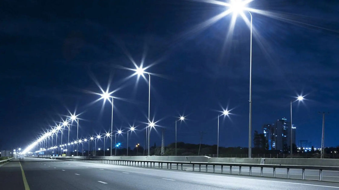 100W 200W 300W Solarstraßenlicht All in One LED für Außenbeleuchtung Wasserdicht IP67