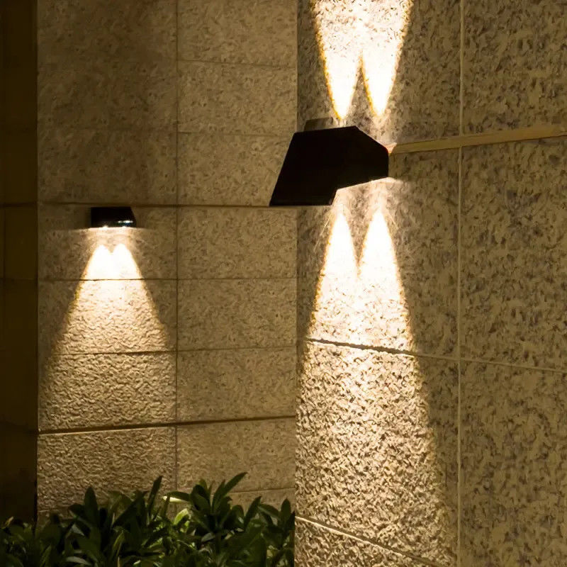 IP54 Wasserdichtes Dekorativ-Außen-LED-Solarwandlicht für Balkon, Treppe und Terrasse