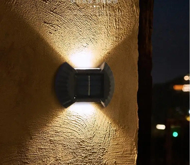 Warme weiße solarbetriebene LED-Wandlampen für Garten Terrasse Garage Einfahrt nach oben Lampen